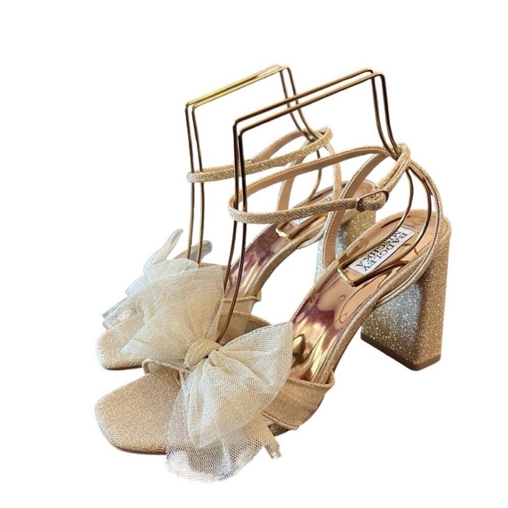 Badgley Mischika Tess Block Heel With Poof Bow Platino Evening Formal NEW  9.5